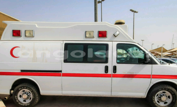 Comprar Usado Chevlolet Spin Branco Carro em Luena em Moxico Comprar Usado Chevlolet Spin Branco Carro em Luena em Moxico