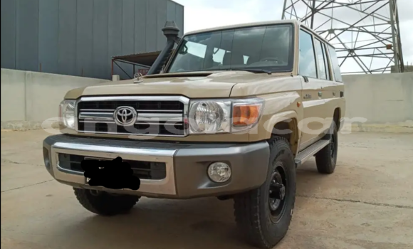 Buy Used Toyota Land Cruiser Other Car in Luena in Moxico Buy Used Toyota Land Cruiser Other Car in Luena in Moxico