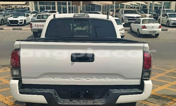 Comprar Usado Toyota Tacoma Branco Carro em Luena em Moxico Comprar Usado Toyota Tacoma Branco Carro em Luena em Moxico