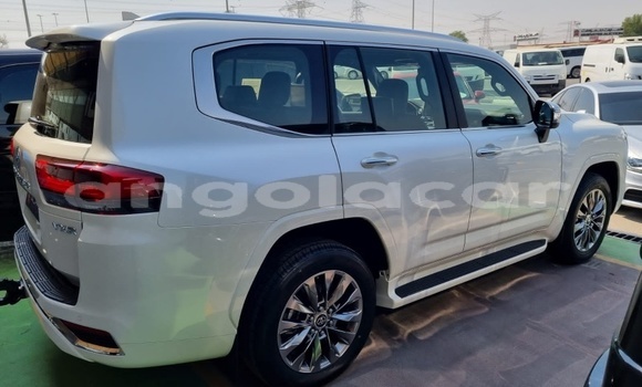 Comprar Usado Toyota Land Cruiser Branco Carro em Luena em Moxico Comprar Usado Toyota Land Cruiser Branco Carro em Luena em Moxico