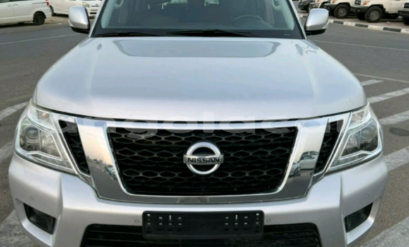 Comprar Usado Nissan Armada Outro Carro em Luena em Moxico