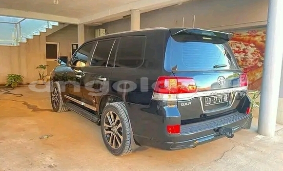 Buy Used Toyota Land Cruiser Black Car in Luanda in Luanda Province Buy Used Toyota Land Cruiser Black Car in Luanda in Luanda Province