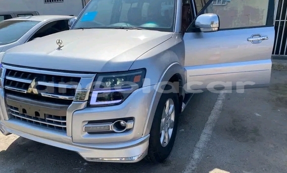 Comprar Usado Mitsubishi Pajero Outro Carro em Luanda em Luanda Province Comprar Usado Mitsubishi Pajero Outro Carro em Luanda em Luanda Province