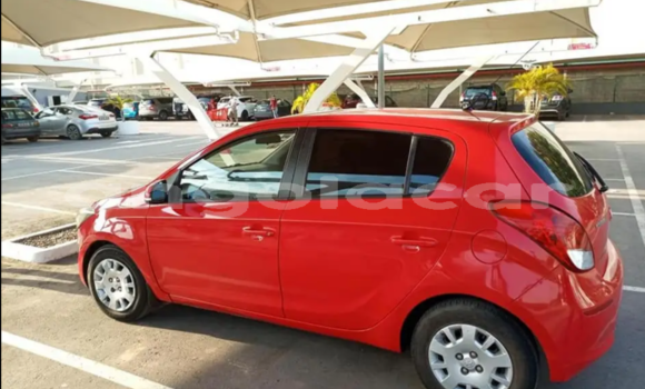 Buy Used Hyundai i20 Red Car in Luena in Moxico