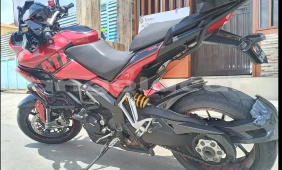 Buy Used Ducati CRUISER Red Bike in Luena in Moxico Buy Used Ducati CRUISER Red Bike in Luena in Moxico