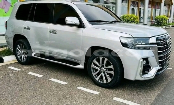 Comprar Usado Toyota Land Cruiser Outro Carro em Luanda em Luanda Province Comprar Usado Toyota Land Cruiser Outro Carro em Luanda em Luanda Province