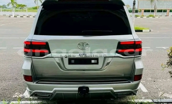 Comprar Usado Toyota Land Cruiser Outro Carro em Luanda em Luanda Province Comprar Usado Toyota Land Cruiser Outro Carro em Luanda em Luanda Province