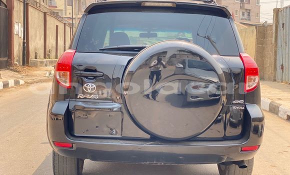 Acheter Occasion Voiture Toyota RAV4 Gris à Luanda, Province de Luanda Acheter Occasion Voiture Toyota RAV4 Gris à Luanda, Province de Luanda