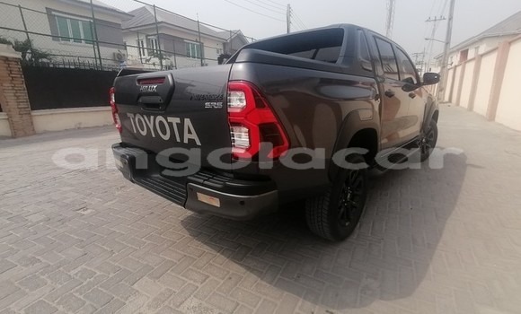 Comprar Usado Toyota Hilux Preto Carro em Luena em Moxico Comprar Usado Toyota Hilux Preto Carro em Luena em Moxico