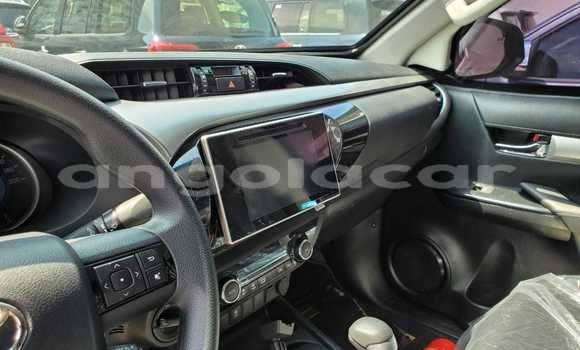 Comprar Usado Toyota Hiluxe VIGO Branco Carro em Luena em Moxico Comprar Usado Toyota Hiluxe VIGO Branco Carro em Luena em Moxico