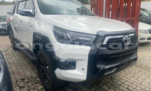 Acheter Occasion Voiture Toyota Hilux Blanc à Luena, Moxico Acheter Occasion Voiture Toyota Hilux Blanc à Luena, Moxico