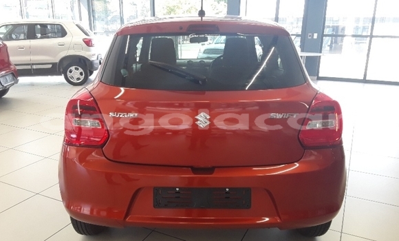 Comprar Usado Suzuki Swift Vermelho Carro em Luena em Moxico Comprar Usado Suzuki Swift Vermelho Carro em Luena em Moxico