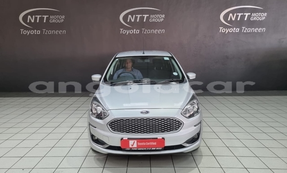 Comprar Usado Ford Focus Branco Carro em Luena em Moxico