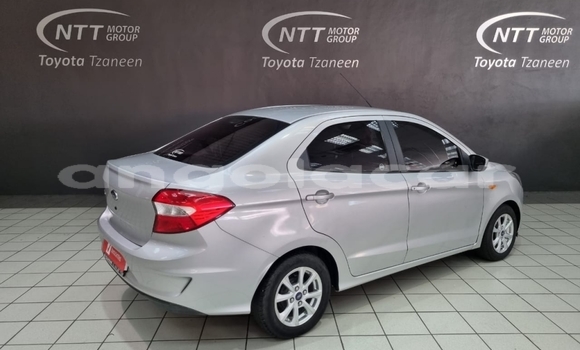 Buy Used Ford Focus White Car in Luena in Moxico Buy Used Ford Focus White Car in Luena in Moxico