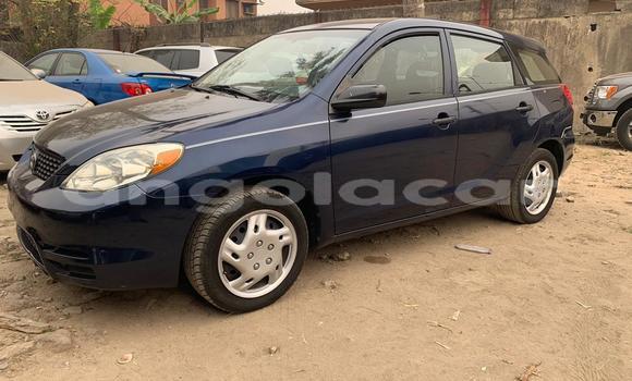 Buy Used Toyota Matrix Blue Car in Luanda in Luanda Province