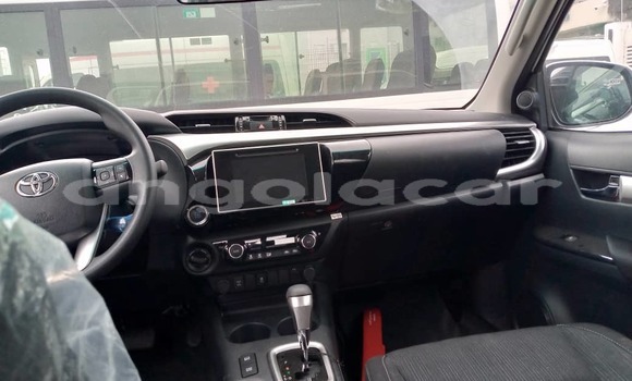 Acheter Occasion Voiture Toyota Hiluxe Revo Noir à Luanda, Province de Luanda Acheter Occasion Voiture Toyota Hiluxe Revo Noir à Luanda, Province de Luanda
