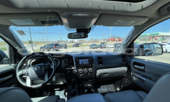 Comprar Usado Toyota Sequoia Prata Carro em Luena em Moxico Comprar Usado Toyota Sequoia Prata Carro em Luena em Moxico