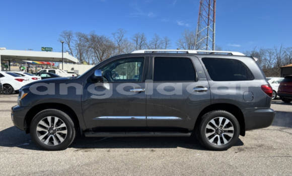 Comprar Usado Toyota Sequoia Prata Carro em Luena em Moxico Comprar Usado Toyota Sequoia Prata Carro em Luena em Moxico