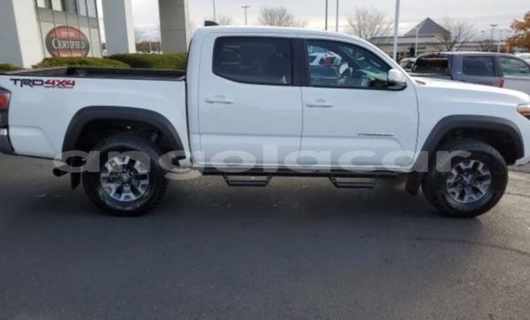 Comprar Usado Toyota Tacoma Branco Carro em Luena em Moxico Comprar Usado Toyota Tacoma Branco Carro em Luena em Moxico
