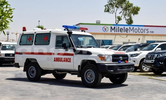 Comprar Novo Toyota Land Cruiser Branco Carro em Benguela em Benguela Comprar Novo Toyota Land Cruiser Branco Carro em Benguela em Benguela