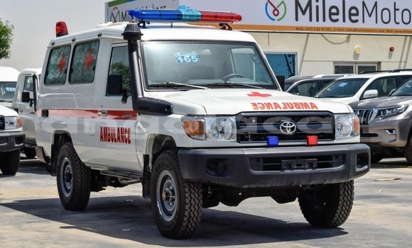 Comprar Novo Toyota Land Cruiser Branco Carro em Benguela em Benguela Comprar Novo Toyota Land Cruiser Branco Carro em Benguela em Benguela