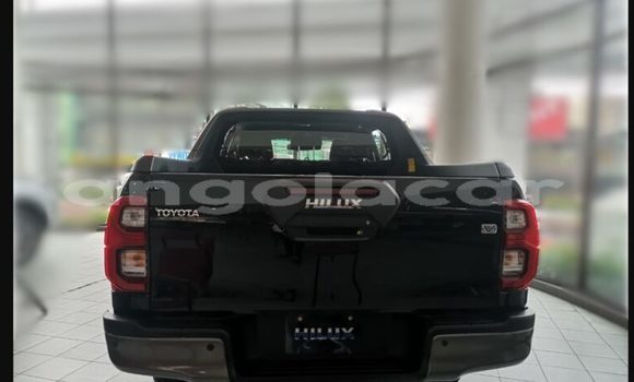 Comprar Usado Toyota Hiluxe VIGO Preto Carro em Luena em Moxico Comprar Usado Toyota Hiluxe VIGO Preto Carro em Luena em Moxico