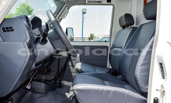 Comprar Novo Toyota Land Cruiser Branco Carro em Benguela em Benguela Comprar Novo Toyota Land Cruiser Branco Carro em Benguela em Benguela