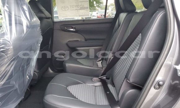 Comprar Usado Toyota Highlander Outro Carro em Luena em Moxico Comprar Usado Toyota Highlander Outro Carro em Luena em Moxico
