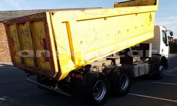 Comprar Usado Renault Lodgy Outro Carro em Luena em Moxico Comprar Usado Renault Lodgy Outro Carro em Luena em Moxico