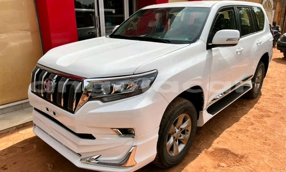 Comprar Usado Toyota Prado Outro Carro em N’dalatando em Cuanza Norte Province Comprar Usado Toyota Prado Outro Carro em N’dalatando em Cuanza Norte Province