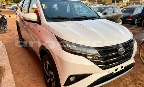 Comprar Usado Toyota Rush Outro Carro em N’dalatando em Cuanza Norte Province Comprar Usado Toyota Rush Outro Carro em N’dalatando em Cuanza Norte Province
