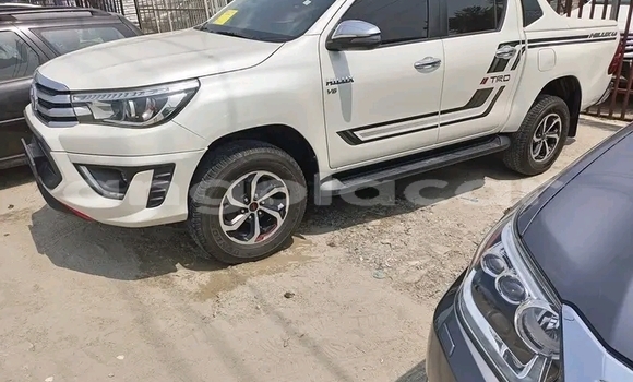 Buy Used Toyota Hilux White Car in Luena in Moxico Buy Used Toyota Hilux White Car in Luena in Moxico