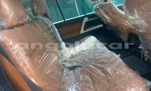 Comprar Usado Toyota Land Cruiser Preto Carro em Luena em Moxico Comprar Usado Toyota Land Cruiser Preto Carro em Luena em Moxico