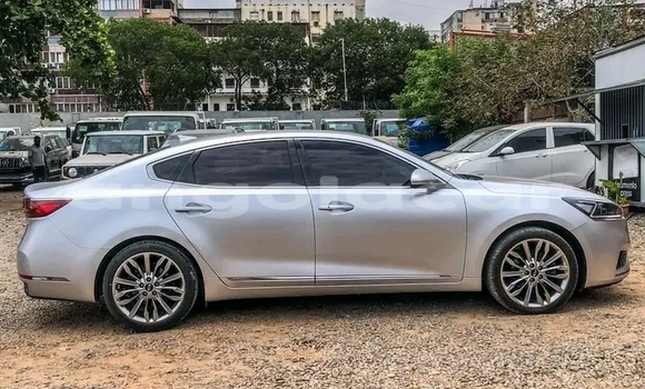 Buy Used Kia K7 Other Car in Luanda in Luanda Province Buy Used Kia K7 Other Car in Luanda in Luanda Province