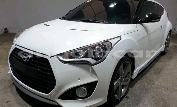 Acheter Occasion Voiture Hyundai Veloster Blanc à Luanda, Province de Luanda Acheter Occasion Voiture Hyundai Veloster Blanc à Luanda, Province de Luanda