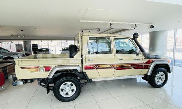 Buy Used Toyota Land Cruiser Other Car in Luena in Moxico Buy Used Toyota Land Cruiser Other Car in Luena in Moxico