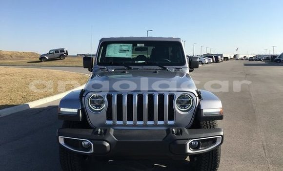 Comprar Usado Jeep Wrangler Preto Carro em Luena em Moxico