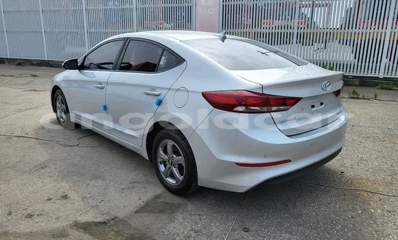 Acheter Occasion Voiture Hyundai Avante Gris à Luanda, Province de Luanda Acheter Occasion Voiture Hyundai Avante Gris à Luanda, Province de Luanda