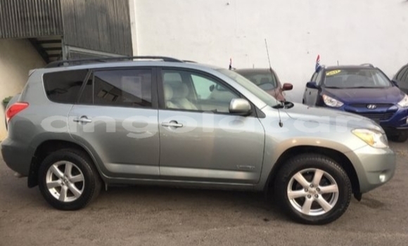 Comprar Usado Toyota RAV4 Outro Carro em Luanda em Luanda Province Comprar Usado Toyota RAV4 Outro Carro em Luanda em Luanda Province