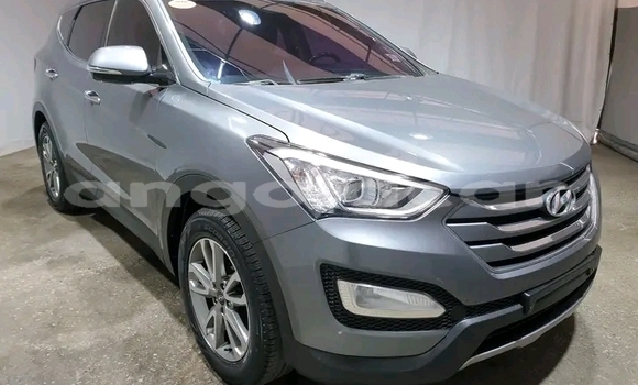 Comprar Usado Hyundai Santa Fe Prata Carro em Luanda em Luanda Province
