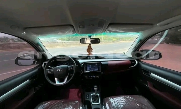 Acheter Neuf Voiture Toyota Hiluxe Revo Blanc à Luanda, Province de Luanda Acheter Neuf Voiture Toyota Hiluxe Revo Blanc à Luanda, Province de Luanda