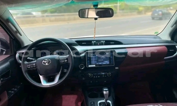 Acheter Neuf Voiture Toyota Hiluxe Revo Blanc à Luanda, Province de Luanda Acheter Neuf Voiture Toyota Hiluxe Revo Blanc à Luanda, Province de Luanda
