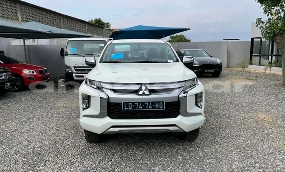 Comprar Usado Mitsubishi L200 Branco Carro em Luanda em Luanda Province Comprar Usado Mitsubishi L200 Branco Carro em Luanda em Luanda Province