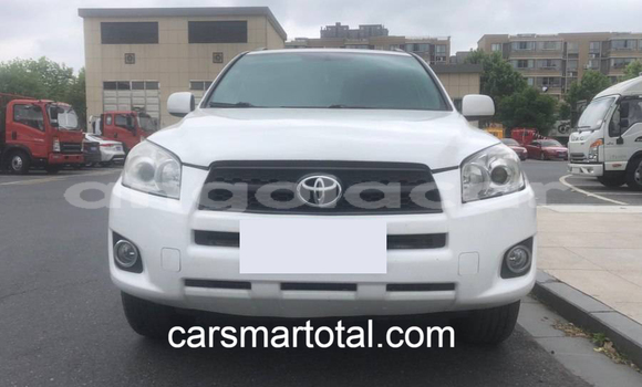 Buy Used Toyota RAV4 White Car in Luanda in Luanda Province Buy Used Toyota RAV4 White Car in Luanda in Luanda Province