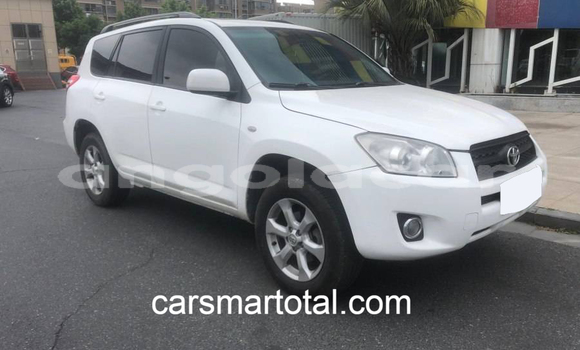 Buy Used Toyota RAV4 White Car in Luanda in Luanda Province Buy Used Toyota RAV4 White Car in Luanda in Luanda Province