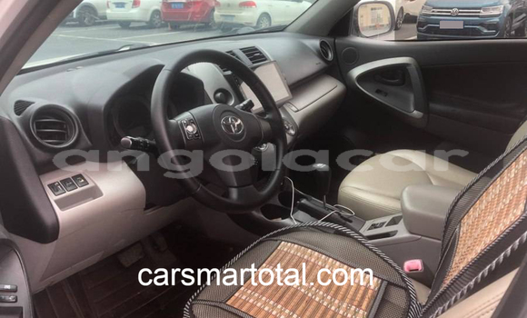 Buy Used Toyota RAV4 White Car in Luanda in Luanda Province Buy Used Toyota RAV4 White Car in Luanda in Luanda Province