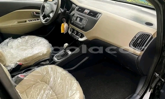 Acheter Occasion Voiture Kia rio Noir à Luanda, Province de Luanda Acheter Occasion Voiture Kia rio Noir à Luanda, Province de Luanda
