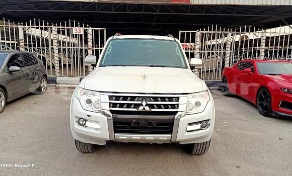 Buy Used Mitsubishi Pajero White Car in Luena in Moxico Buy Used Mitsubishi Pajero White Car in Luena in Moxico