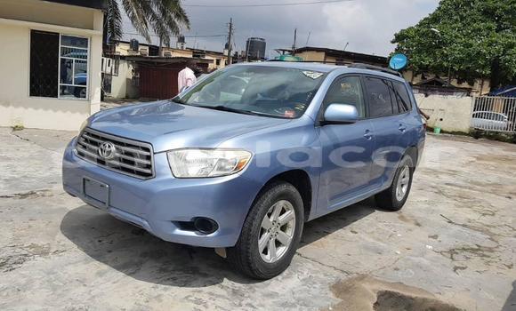 Comprar Usado Toyota Highlander Azul Carro em Luanda em Luanda Province Comprar Usado Toyota Highlander Azul Carro em Luanda em Luanda Province
