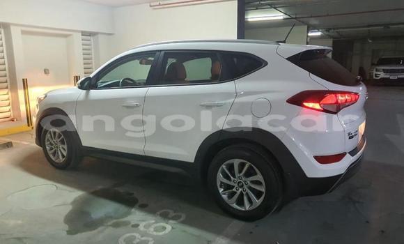 Acheter Occasion Voiture Hyundai Tucson Blanc à Luanda, Province de Luanda Acheter Occasion Voiture Hyundai Tucson Blanc à Luanda, Province de Luanda